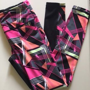Victoria’s Secret Sport patterned Leggings
